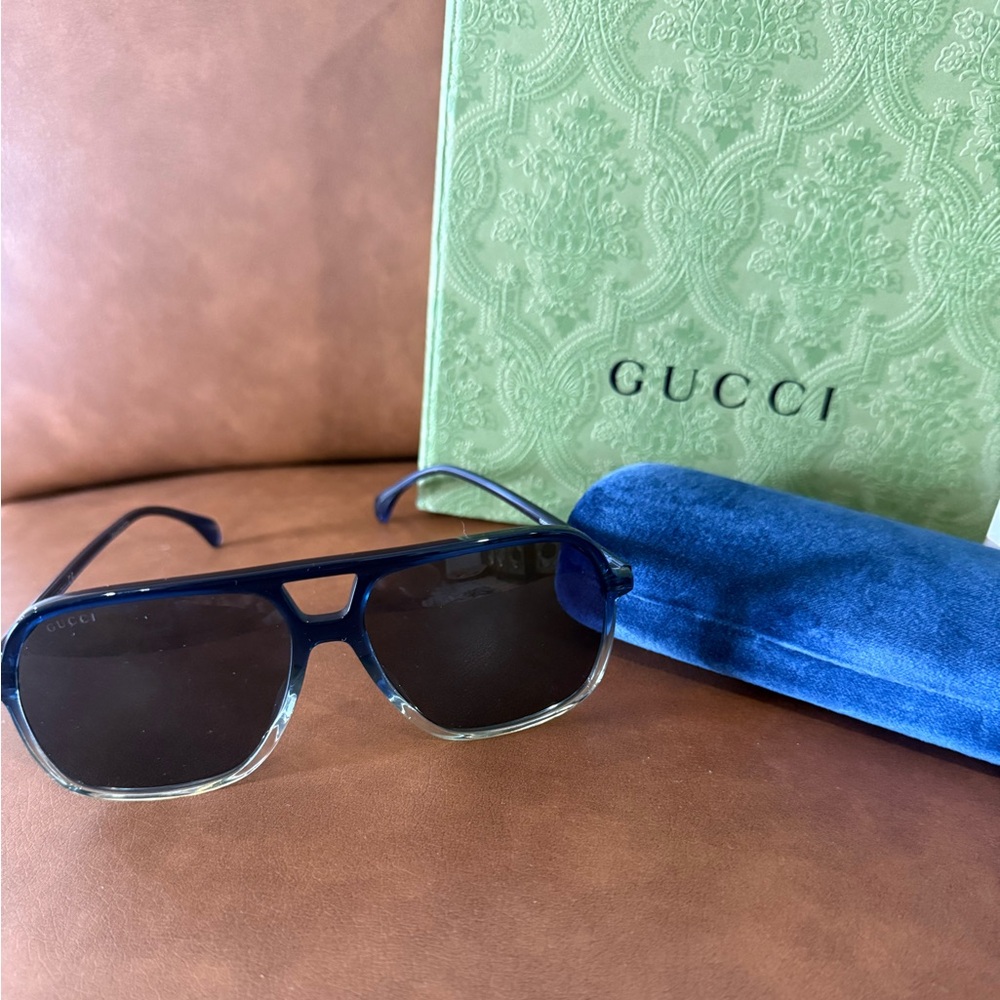 Gucci Blue Sunglasses in pristine condition
